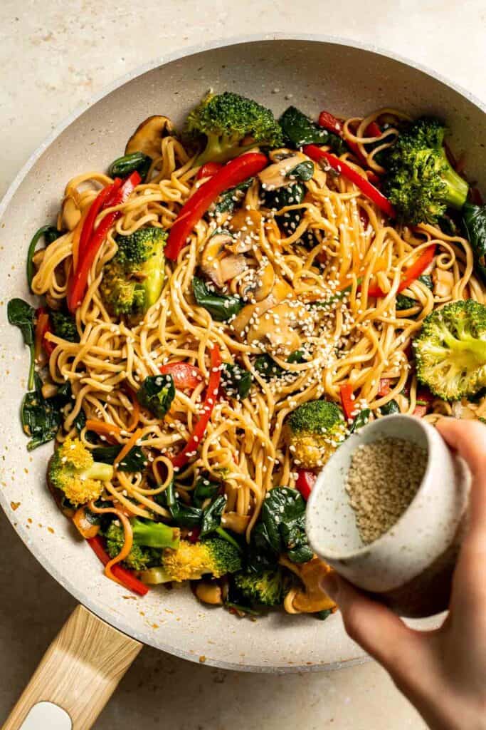 Say goodbye to takeout and make easy Lo Mein Noodles at home, packed with fresh veggies and healthy ingredients, in less than 15 minutes! | aheadofthyme.com