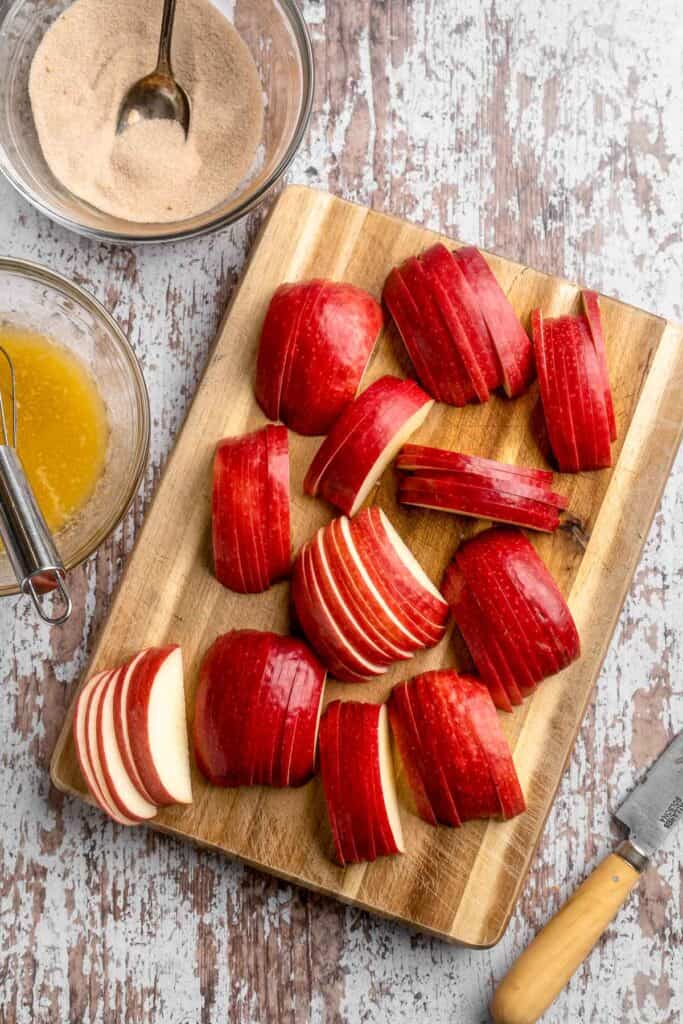 This Apple Tart is a cozy fall dessert made with tart apples nestled in a flaky crust and topped with cinnamon sugar. It's like an apple pie but way better! | aheadofthyme.com