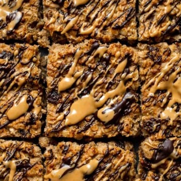 Oatmeal Breakfast Bars are chewy, filling, and delicious. Packed with simple, healthy ingredients, these bars are a nutritious way to start your day. | aheadofthyme.com