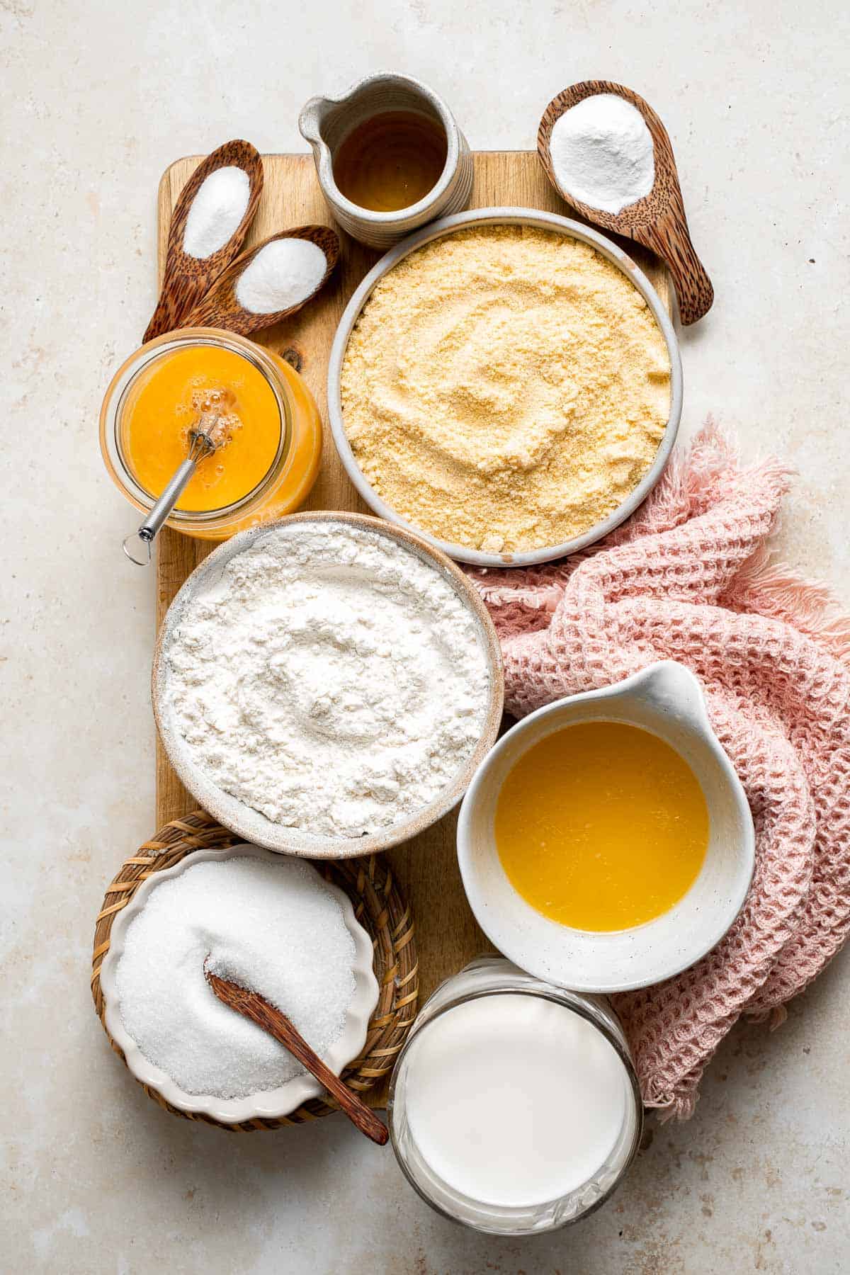 Buttermilk Cornbread tastes just like grandma used to make — moist tender texture, crisp edges, and a hint of sweetness to balance out your favorite chili. | aheadofthyme.com