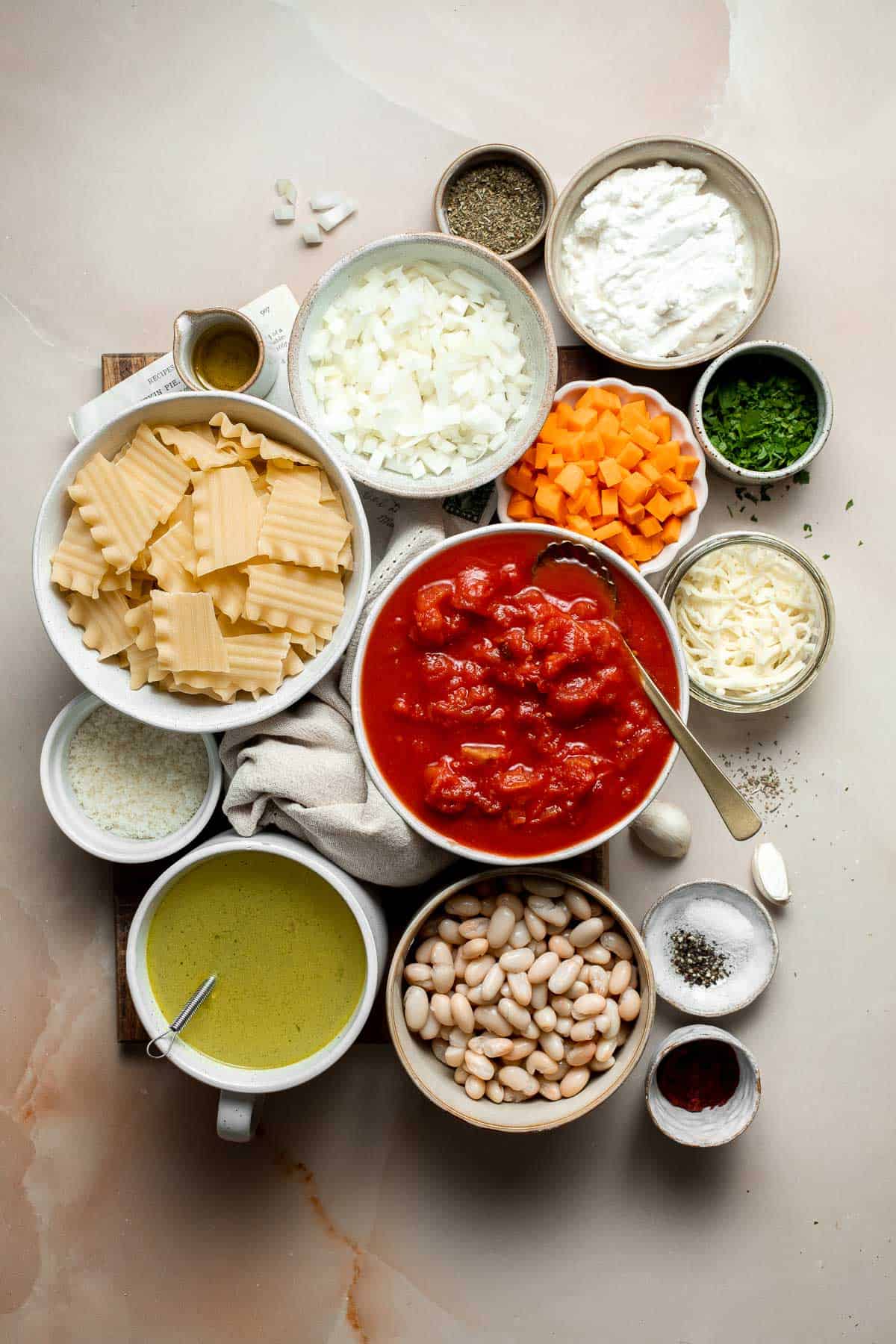 This hearty Vegetarian Lasagna Soup has all the flavor of traditional lasagna but in soup form — and without any meat. Ready in only 30 minutes! | aheadofthyme.com