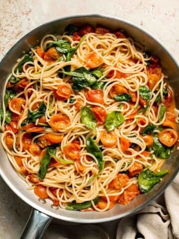 One Pot Pasta with Cherry Tomatoes (Meghan Markle Pasta) is a simple, creamy, and flavorful dish made in one pan for maximum flavor and minimal cleanup. | aheadofthyme.com