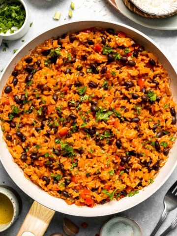 One Pot Vegetarian Jambalaya is a bold, flavorful Cajun rice dish with beans and veggies that's hearty, healthy, and easy to make. | aheadofthyme.com
