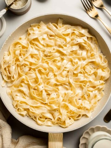 Creamy cottage cheese alfredo pasta made with simple ingredients, high protein, lighter than traditional alfredo, and ready in 20 minutes. | aheadofthyme.com