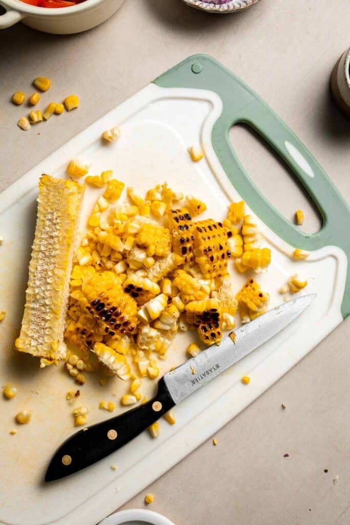Fresh corn kernels cut from the cob and ready for salad.